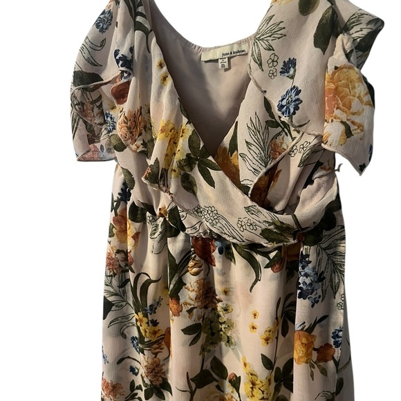 June & Hudson Floral Off the Shoulder Dress - Size Medium - Picture 5 of 8